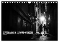 Skateboarden in Schwarz-Weiß (Wandkalender 2026 DIN A4 quer), CALVENDO Monatskalender